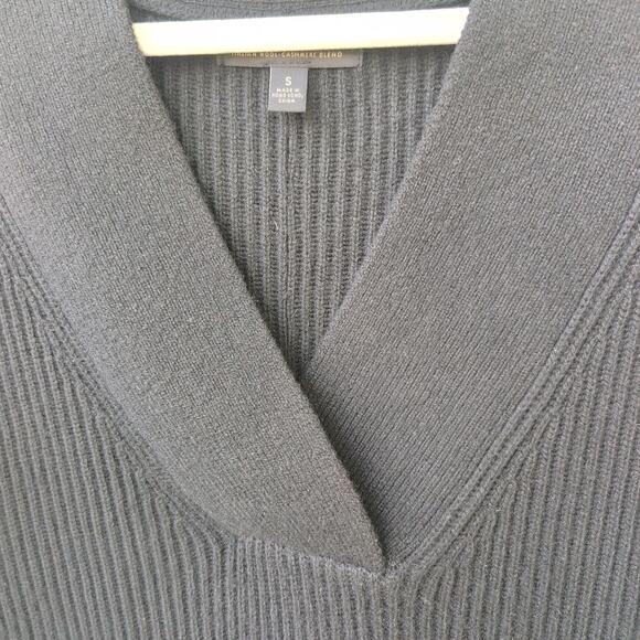 Banana Republic Italian Wool Cashmere Blend V Neck Tunic Sweater Women's Small - Picture 4 of 8